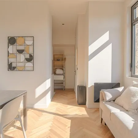 דירה Confortable Avec Terrasse,
